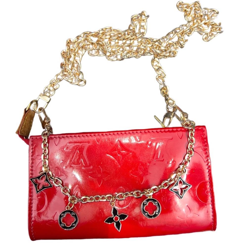 Louis Vuitton red vernis pouch with chain